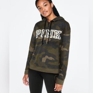 NWT PINK Victoria’s Secret Camo Logo Hoodie XS